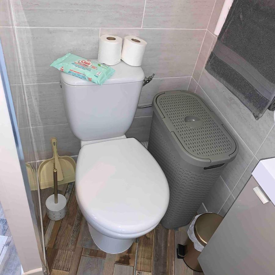 Apartamento Le Petit Toulouse Niort Exterior foto